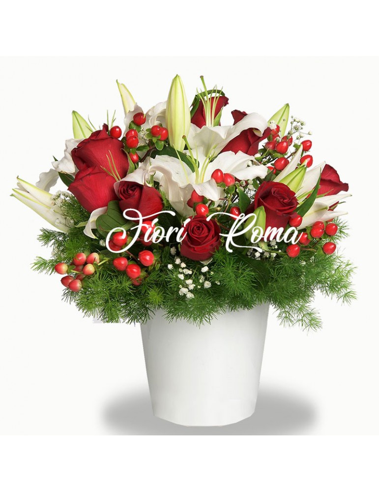 Composizione in vaso con rose rosse e lilium bianchi disponibile presso il fioraio a Roma centocelle